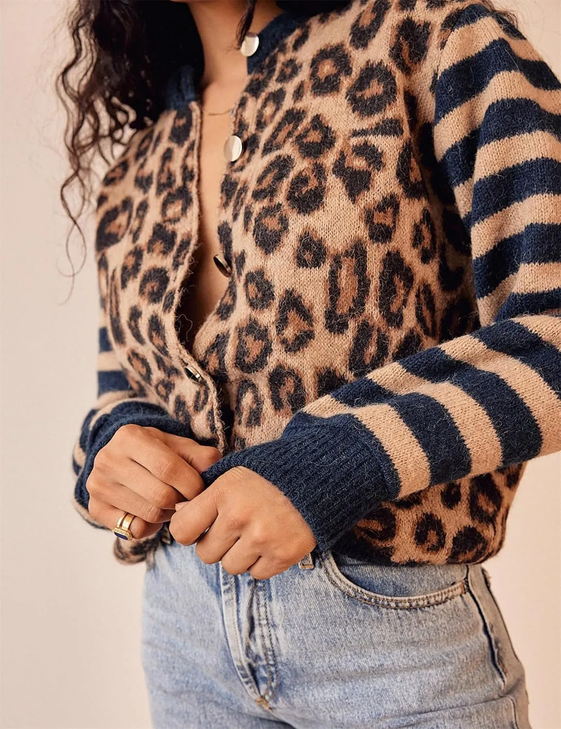 Women Leopard Cardigan Long Sleeve Button Down Sweaters Y2K Open Front Knit Printed Cropped Cardigans Streetwear